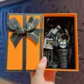 Χαριτωμένο μπρελόκ νυχτερίδας Halloween με κρεμαστό ήχου και πολυτελές κουτί δώρου - Ηχητική Διπλή Νυχτερίδα με Κουτί Δώρου