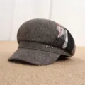 Brown plaid newsboy hat for women, retro octagonal beret cap with metal letter detail. - One Size 55-57cm / Black Woolen Patchwork