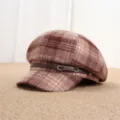 Vintage brown plaid newsboy cap for women, stylish autumn painter hat with leather strap decor. - Adult Free Size (55-57cm) / Red Brown Plaid Return Buckle