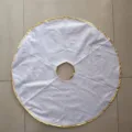 White Christmas tree skirt with gold trim, non-woven fabric holiday decoration mat for party. - 78cm Pack / White (Gold Border)