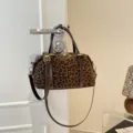 Retro luipaardprint schoudertas, suède kussen handtas voor dames, casual dagelijkse draagtas. - Zonder hanger / Luipaardprint