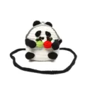 Joli sac bandoulière panda au crochet fait main avec fermoir baiser et lanière noire. - L