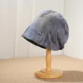 Retro Batik Schlupfmütze mit silbernem Stern, gemütliche Herbst und Winter Mütze für Damen. - Einheitsgröße / Grau