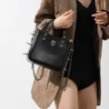 Bolso de hombro estilo gotico punk calavera para mujer elegante bolso negro tachuelas. - Estilo de Calavera / Negro