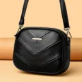 Bolso cruzado de cuero negro elegante para mujer, bolso de hombro minimalista y elegante. - Estilo Tira Metálica / Negro