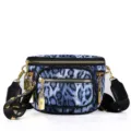 Elegante bolso de cintura y pecho con estampado de leopardo azul y correa ancha - Azul