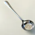 Cuillère à soupe en acier inoxydable manche long design dessin animé cuisine 18cm - Ours Polaire de Ski Laser Couleur