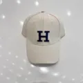Koreaanse stijl casual honkbalpet met geborduurde letter H, zachte kroon en gebogen rand. - Verstelbaar / Beige