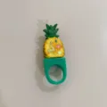 Bague large ananas strass style YK2 doux et cool, bijoux design fruit en resine tendance. - Ananas