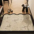 Scalloped border loop velvet entryway floor mat, non-slip dust-resistant durable home carpet. - 40*60cm / Joyful Word