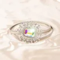 Glänzende Strass Taillenkette Detail, elegante silberne Federgürtel mit Kristallen. - AB Strass Federkette