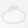 Exquisites Strass Perlen Metall Taillenkette Detail, elegante silberne Kleid Gürtel - Blumen Perle Taillenkette / Silber