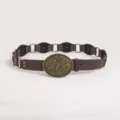 Vintage Western Stil Damen Ledergürtel mit ornamentaler Metallschnalle und Metallringen Spleißdesign. - 6-Segment Brauner Gürtel Stil C