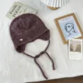 Koreanische Art gemischte Farbe gestrickte Beanie Mütze mit Ohrenklappen Bändern Damen Herbst - Einheitsgröße / Lilakartoffel