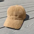 Casquette de baseball en polaire avec lettres brodées, bonnet chaud d'hiver décontracté unisexe - Réglable / Khaki