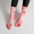 Rote Batik Farbverlauf Zehensocken Variante für Indoor Fitness und sportliches Training. - Einheitsgröße / Grapefruitrot