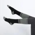 Chaussettes de yoga noir et gris antidérapantes mi-mollet pour sport et fitness confort - Taille unique / Noir
