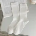 Witte geribbelde sokken voor dames van puur katoen, minimalistische Japanse dagelijkse stijl. - Wit