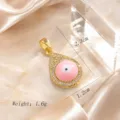 Vergoldeter Tropfen-Böse-Blick-Anhänger mit rosa Emaillierung und mikro-eingesetzten Zirkonia. - Rosa-Weißer Tropfen