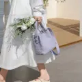 Élégant sac seau tressé lavande, sac bandoulière élégant avec poignée supérieure chic. - Violet
