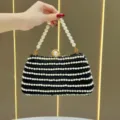 Borsa a mano da sera nera con perle per donna, elegante pochette con perline e manico per festa - Nero