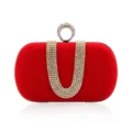 Elegante rode fluwelen avondtas met sprankelende strass ring sluiting en kristallen ketting. - Rood