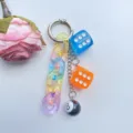 Bunter transparenter Würfel und schwarzer 8er Ball Acryl Kette Schlüsselanhänger Tasche Detail - Würfel Schwarz 8 Acryl Anhänger (S-YG25030C)