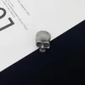 Vintage gothic metal skull brooch pin for halloween party retro dark style clothing decor. - 3D Skull Head Style (R252)