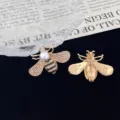 Fashion creative bee brooch with sparkling pearls and rhinestones, elegant suit pin jewelry. - Gold Bead Head Style (R697)