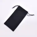 Schwarzer Brillenbeutel aus Mikrofaser, tragbare Sonnenbrillen-Aufbewahrungstasche mit Kordelzug. - Schwarzer Beutel
