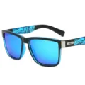 Herren polarisierte Sonnenbrille mit blauen Spiegelglaesern und schwarzem Rahmen fuer Autofahren. - Blau Eisblau Linse