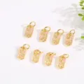 Detailansicht goldener Metallanhänger mit rosa Emaillierung und Ösen für DIY-Schmuck. - Diese Fee