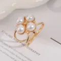 Eleganter goldfarbener Perlen Kleeblatt Schalring Mode Accessoire Damen Schmuck Alltag Chic. - 3cm Innendurchmesser