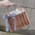 Bolso de mano de mimbre para mujer, bolso de playa de verano tejido con lazo. - Bolso Cuadrado de Mimbre con Tela de Cuadros