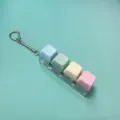Portachiavi giocattolo antistress con interruttore tastiera meccanica e quattro tasti pastello. - Con luci / 4 Tasti Blu Verde Giallo Rosa Macaron Pulsante Antistress