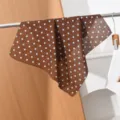 Piccolo fazzoletto quadrato marrone a pois, foulard leggero in seta per la primavera estate. - Pois Marrone Blu (#587) / 55x55cm