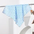 Foulard quadrato a pois azzurro chiaro, elegante sciarpa traspirante per la primavera estate. - Blu Chiaro Pois Scuri (#595) / 55x55cm