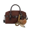 Retro suède Boston handtas voor dames, stijlvolle schoudertas met decoratieve hanger. - Zonder hanger / Koffie