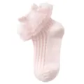 Roze baby sokken met volants en fijne kanten rand, ademend katoen voor lieve kleine meisjes. - Elf Volant Sokken - Roze (Ademend Dun)