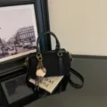 With Pendant Style / Black