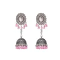Boheemse holle bel oorbellen met roze kralen en vintage zilveren afwerking voor etnis. - Roze