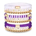 Stapelbare Polymer Ton und Metall Perlen Armbänder Set mit Game Day Buchstaben Charms. - Stil 28