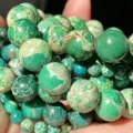 Perles rondes en jaspe impérial naturel pour la création de bijoux et de bracelets. - 4mm (88-90 Perles) / Pierre Impériale Vert Herbe