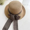Chapeau de paille tressé d'été pour femme avec large bord et beau ruban marron chapeau de soleil. - M (56-58cm) / Kaki
