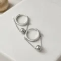 Silberne runde Perlenkette Creolen, modischer süßer und cooler Nischen-Design Schmuck. - 925er Silber / Weißgold
