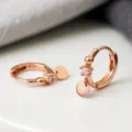 Elegante Roségold S925 Sterling Silber Creolen mit süßem runden Anhänger für den Alltag. - Roségold