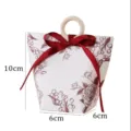 Wedding favor candy gift box with wooden ring handle and red silk ribbon bow 10x6x6cm - Red Ribbon And Wood Ring Style / 10x6x6cm