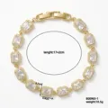 Bracelet plaqué or avec oxyde de zirconium taille émeraude et pierres scintillantes élégantes. - Style Diamant en Rangée Trapézoïdale (B00965-1) / 17+2cm