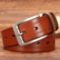 Ceinture en cuir marron vintage pour homme avec boucle ardillon robuste et coutures élégantes. - 105cm / Kaki