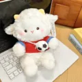 Poupée peluche mouton pendentif en maillot sport rouge bleu avec mini sac ballon. - 18cm / Style Football
